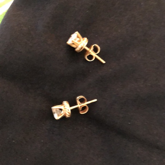 14k gold stud earrings for pierced ears with very small diamonds - Picture 2 of 6